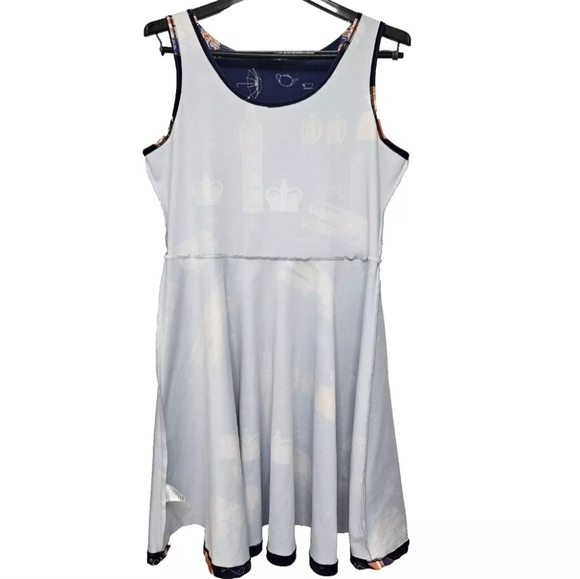 COWCOW London Bus Skater Dress Size 2X Sleeveless Fit & Flare Queen Elizabeth - Picture 7 of 8